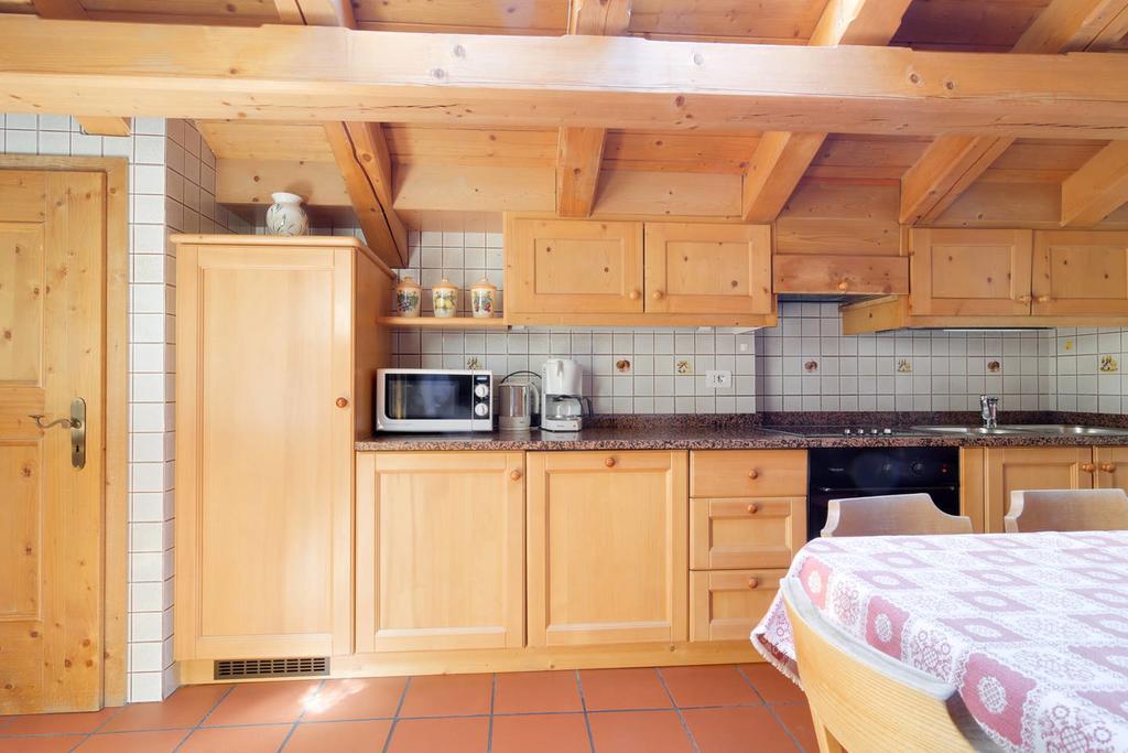 Appartamenti Ladina Campitello di Fassa Exterior foto