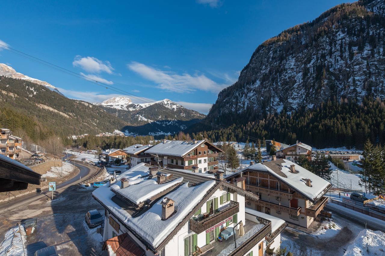Appartamenti Ladina Campitello di Fassa Exterior foto